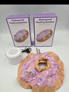 Waterproof Floating Donut Speaker - Purple/Beige